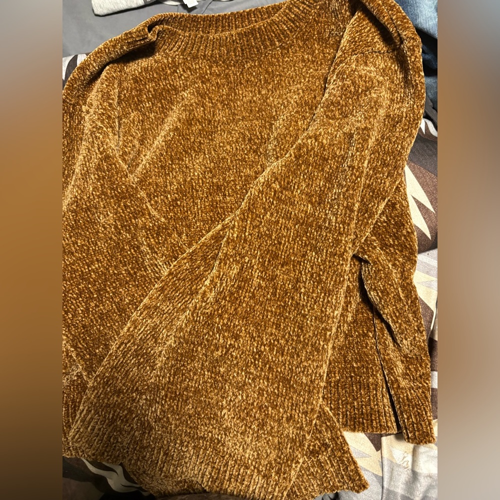 Elegant Chenille Crew Neck Sweater in Rust